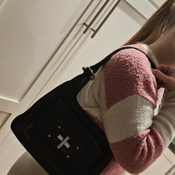 Banana Republic Black Leather Shoulder Bag - Picture 4 of 13